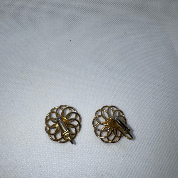 3 Vintage Geometric Earrings - Picture 7 of 9